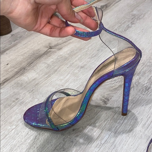 Metallic heels!😍😍 - Picture 3 of 3